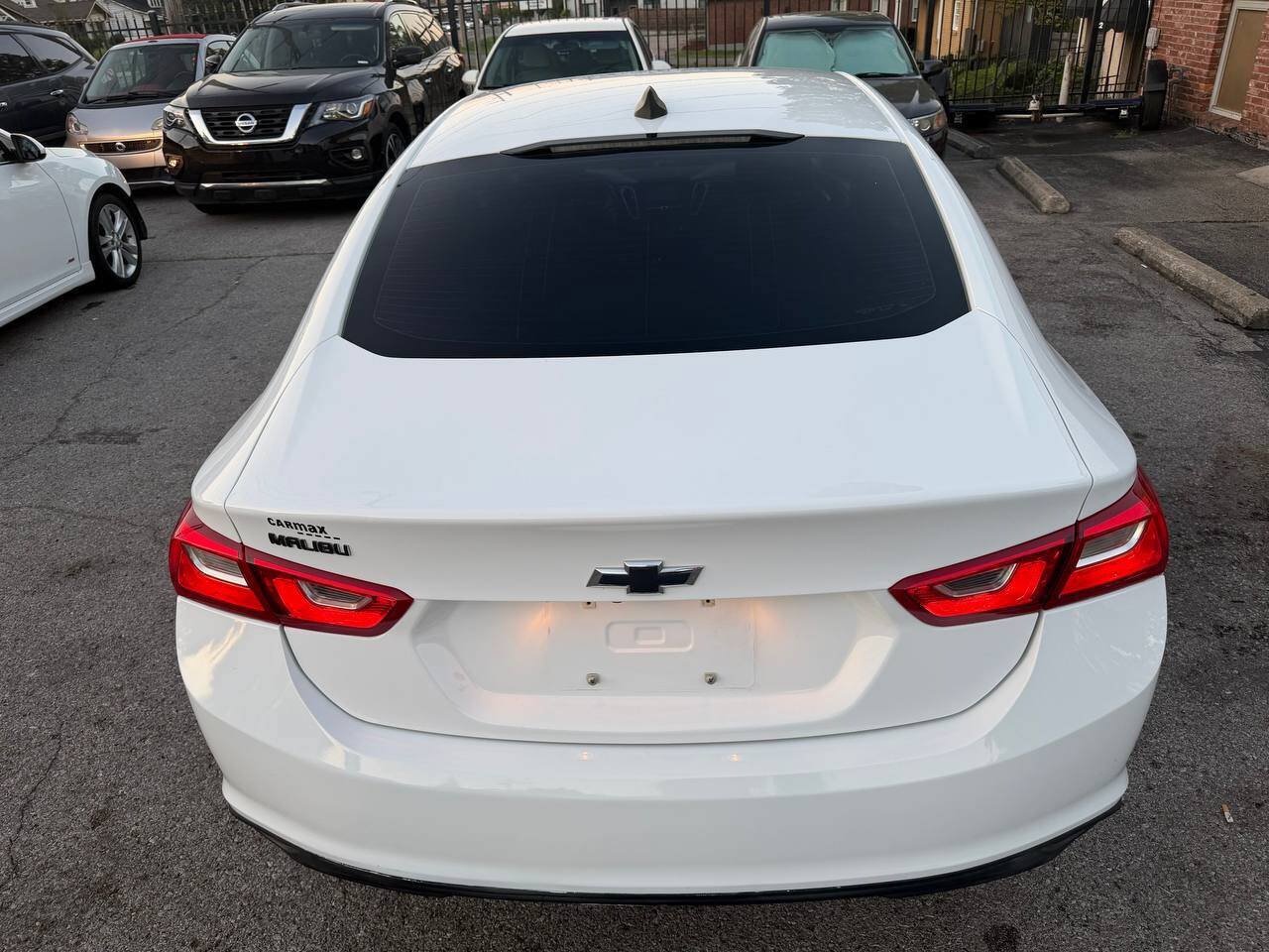 Used 2018 Chevrolet Malibu LS FWD image 12