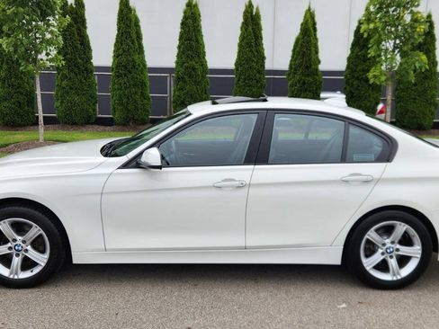 Used 2014 BMW 328i xDrive Sedan AWD/4WD image 2