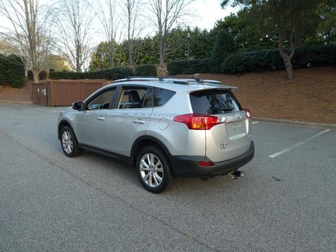 Used 2013 Toyota RAV4 Limited image 26