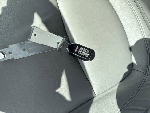 Used 2023 Honda Odyssey Touring image 32