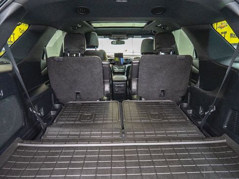 Used 2021 Ford Explorer ST w/ ST Street Pack image 13