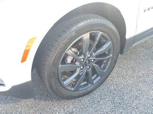 Used 2024 Chevrolet Equinox RS AWD/4WD image 10