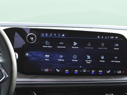 Used 2025 Chevrolet Tahoe LT image 27