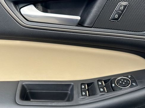 Certified 2024 Ford Edge SEL image 12