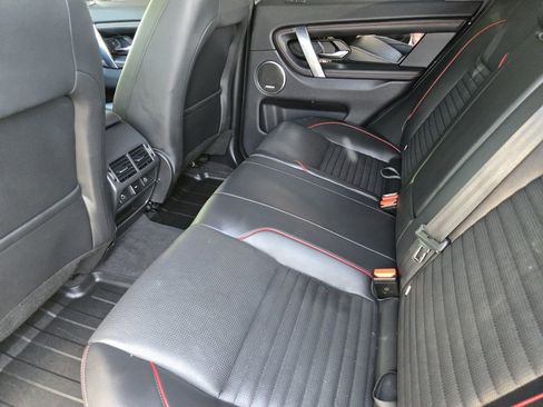 Used 2023 Land Rover Discovery Sport SE R-Dynamic AWD/4WD image 18