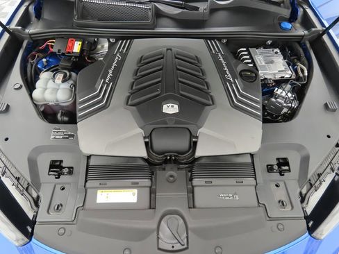 Used 2023 Lamborghini Urus S image 28