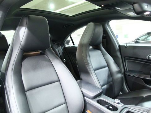 Certified 2019 Mercedes-Benz CLA 250 4MATIC image 24