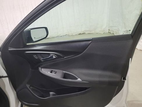 Used 2020 Chevrolet Malibu LS image 49