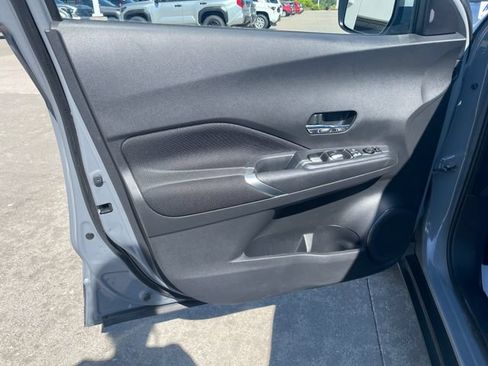 Used 2023 Nissan Kicks SV w/ Interior Electronics Package FWD image 20