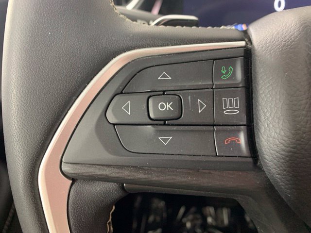 Used 2023 Jeep Grand Cherokee Altitude AWD/4WD image 28
