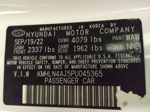 Used 2023 Hyundai Elantra Limited FWD image 33