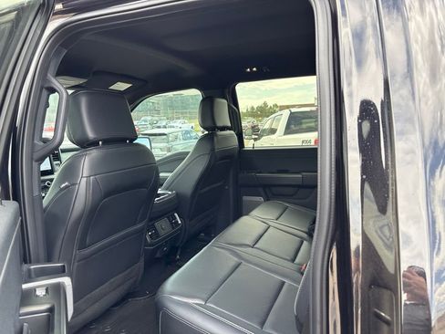 Used 2025 Ford F150 Lariat AWD/4WD image 8