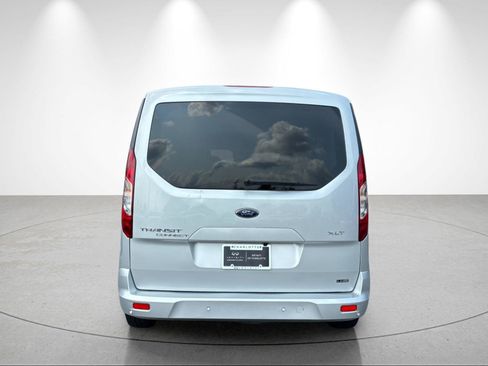 Used 2022 Ford Transit Connect XLT FWD image 4