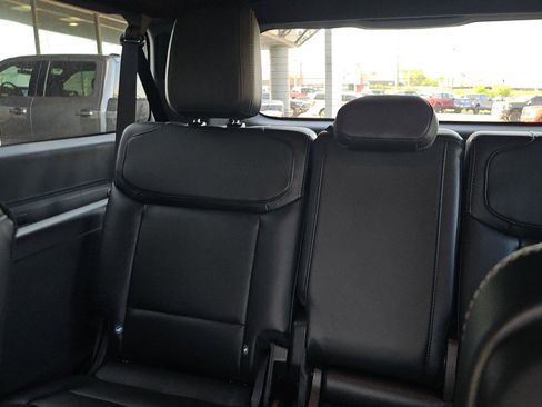 Used 2025 Ford Expedition Max Platinum w/ Stealth Performance Package AWD/4WD image 14