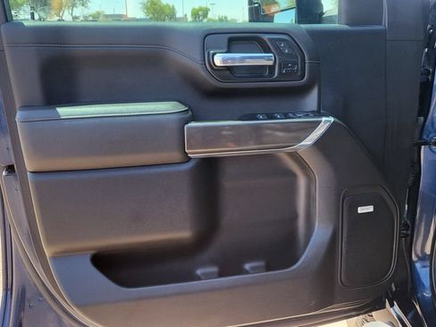 Used 2022 GMC Sierra 2500 AT4 w/ AT4 Premium Plus Package AWD/4WD image 24