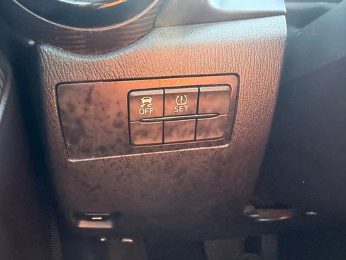 Used 2016 Scion iA FWD image 17