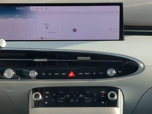 New 2026 Genesis GV70 2.5T Advanced image 16