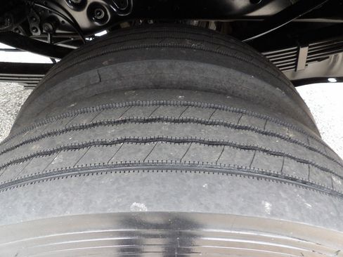 Used 2015 Ford F550 2WD Regular Cab Super Duty w/ Power Equipment Group image 60