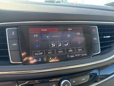 Used 2021 Buick Enclave Essence w/ Sound and Sites Package image 14