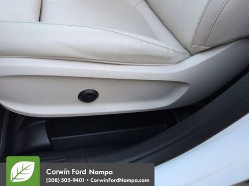 Used 2020 Mercedes-Benz GLB 250 4MATIC image 12