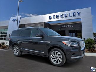 Used 2022 Lincoln Navigator Reserve video 1