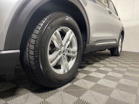 Used 2020 Ford Explorer XLT w/ Comfort Package AWD/4WD image 27