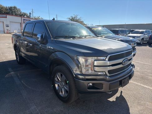 Used 2018 Ford F150 Platinum w/ Equipment Group 701A Luxury image 3