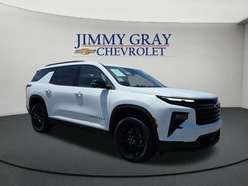 Used 2026 Chevrolet Traverse LT w/ Enhanced Driving Package FWD image 7