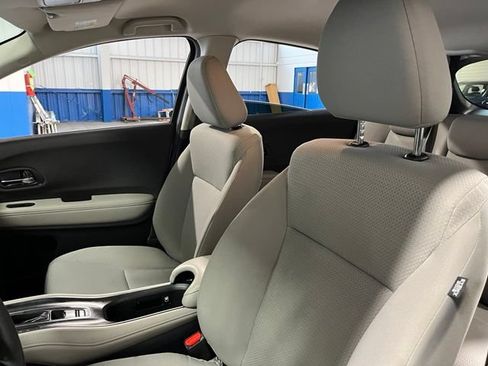 Used 2022 Honda HR-V LX image 23