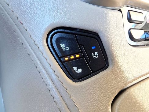 Used 2018 GMC Yukon Denali w/ Denali Ultimate Package AWD/4WD image 55