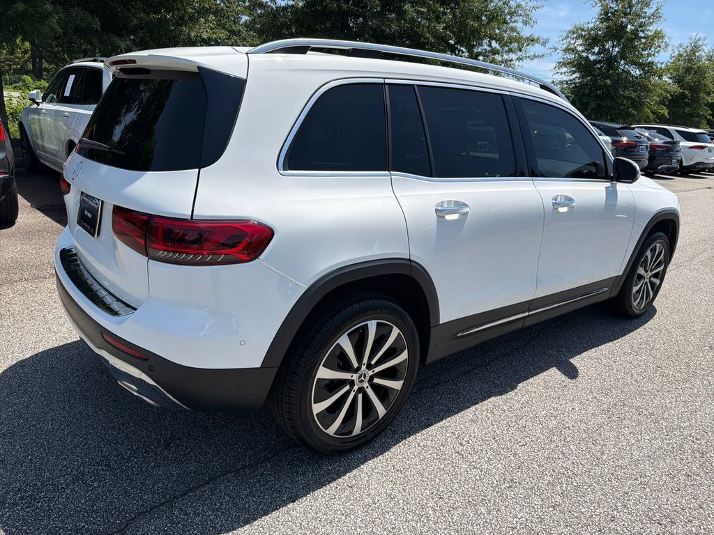 Used 2021 Mercedes-Benz GLB 250 w/ Premium Package image 7