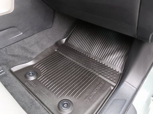 Used 2025 Toyota Tundra Limited image 37