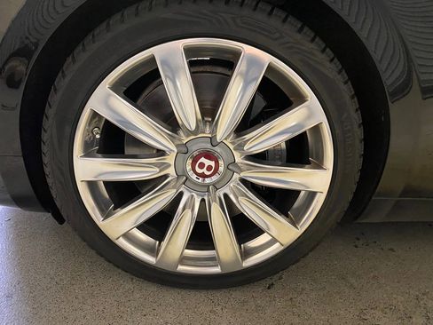 Used 2015 Bentley Flying Spur V8 image 18