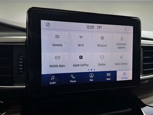 Used 2021 Ford Explorer Limited w/ Equipment Group 301A RWD image 9
