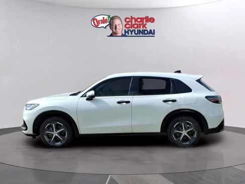 Used 2024 Honda HR-V EX-L image 2