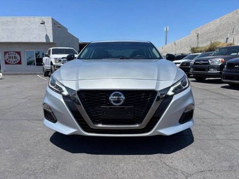 Used 2022 Nissan Altima 2.5 SR FWD image 8