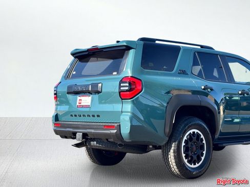 Certified 2026 Toyota 4Runner TRD Off-Road AWD/4WD image 11