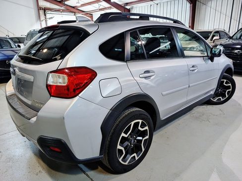 Used 2017 Subaru Crosstrek 2.0i Premium AWD/4WD image 8