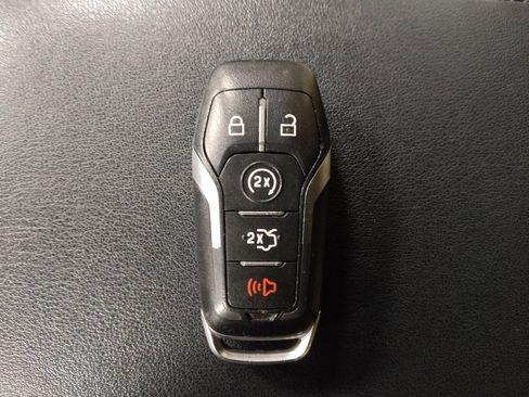 Used 2016 Ford Edge SEL w/ Equipment Group 201A image 32