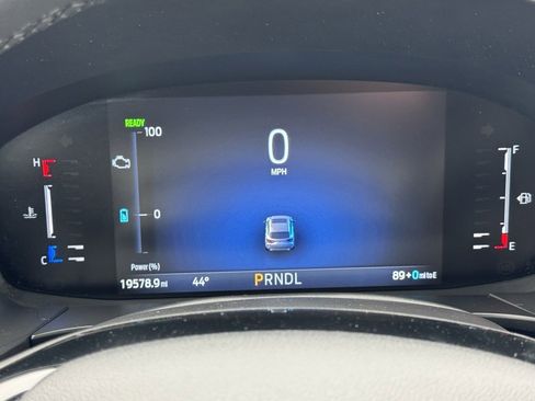 Used 2024 Ford Escape SE image 14