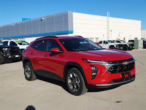 New 2026 Chevrolet Trax LT w/ Driver Confidence Package image 1