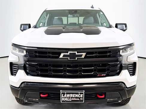 Used 2023 Chevrolet Silverado 1500 LT Trail Boss w/ LT Trail Boss Premium Package image 2