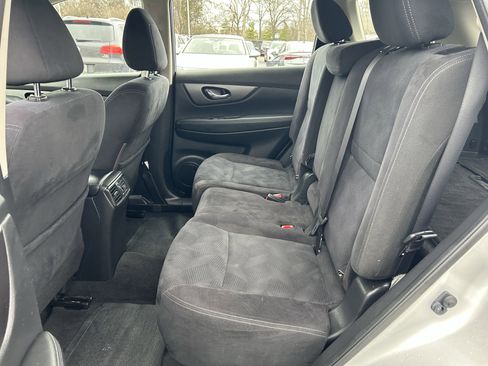 Used 2016 Nissan Rogue S image 20
