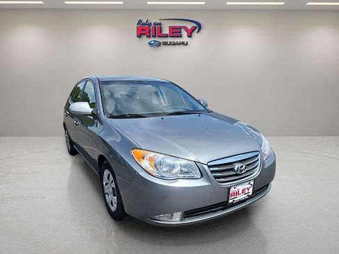 Used 2010 Hyundai Elantra GLS FWD image 7