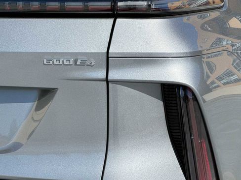 New 2026 Cadillac Lyriq Signature Sport w/ LPO, Floor Liner Package image 26