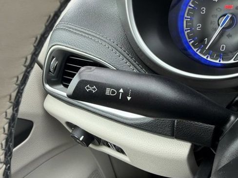 Used 2019 Chrysler Pacifica Limited image 22