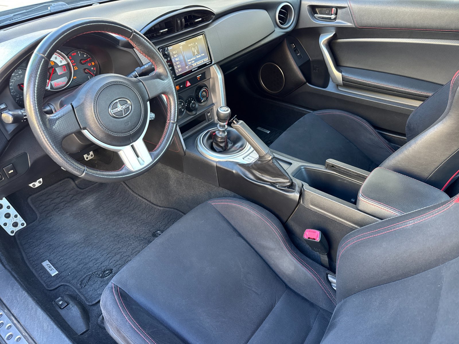 Used 2016 Scion FR-S RWD image 10