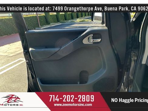 Used 2010 Nissan Frontier SE w/ SE Value Truck Pkg AWD/4WD image 36