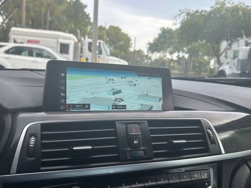 Used 2018 BMW 430i Convertible RWD image 23
