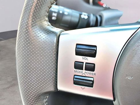 Used 2006 Nissan Pathfinder SE w/ (P01) Se Premium Pkg image 15